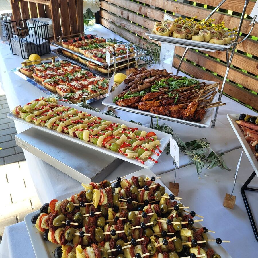 Antipasti, Spieße und belegte Brote