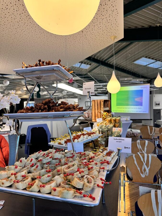 Fingerfood-Buffet bei einer Veranstaltung